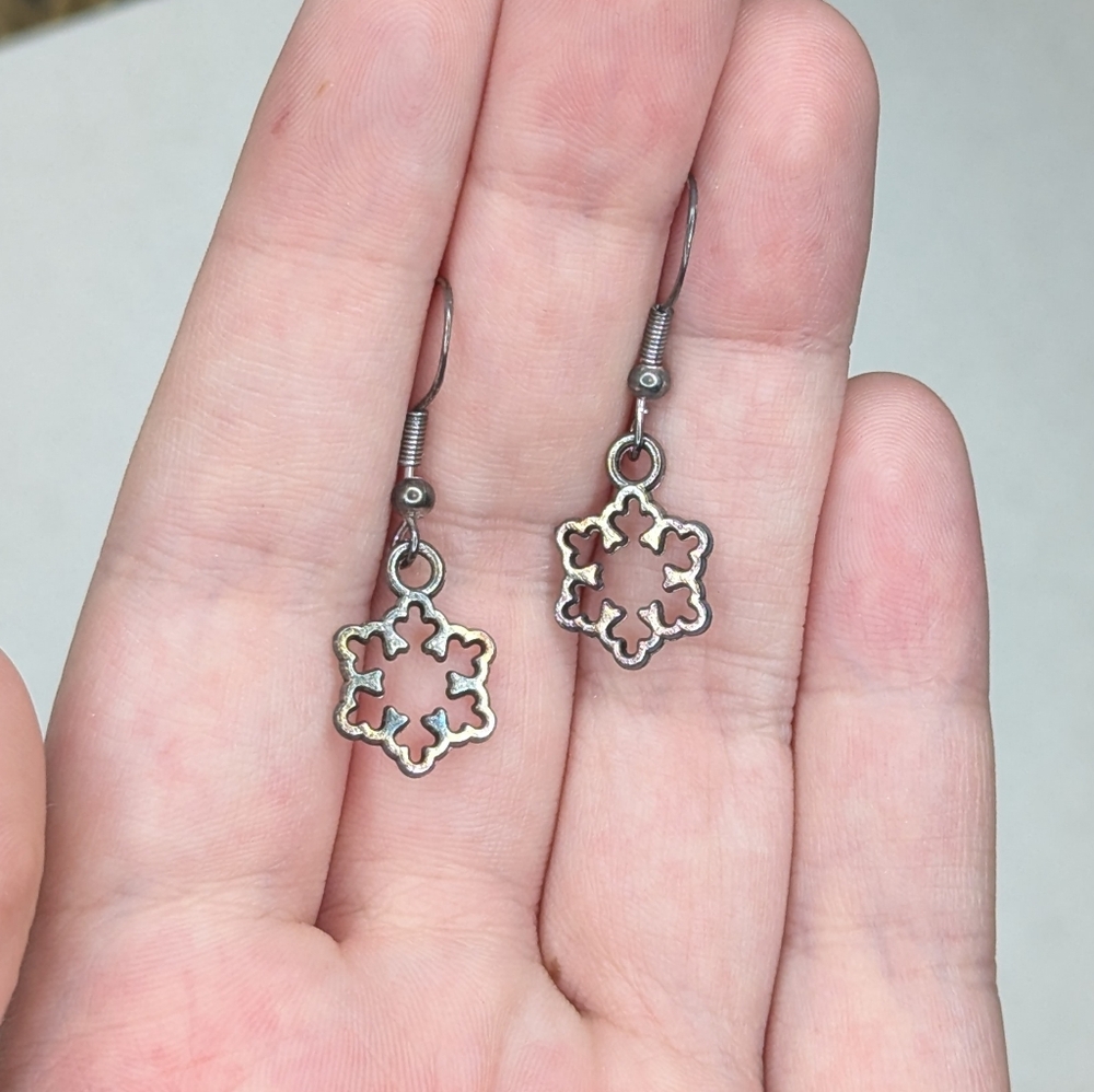 Mini Snowflake Earrings - Picture 3 of 7